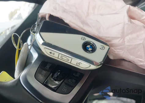 2024 BMW X6 xDrive40I z USA, uszkodzony, nr VIN 5UX33EX00R9U24194